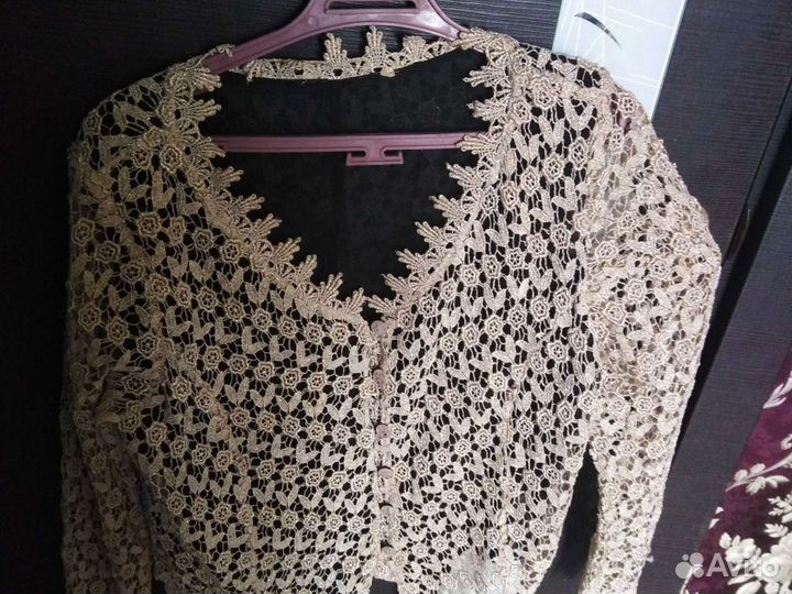 Ажурный на чёрном подкладе из шифона 50-52р