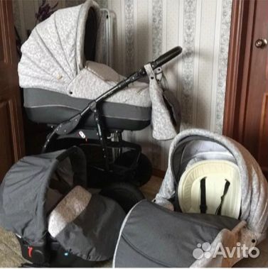 Продам детскую коляску 3 в 1