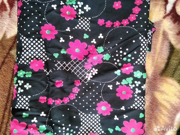 Продаю отрез ткани лен,сатин,штапель,шерсть СССР