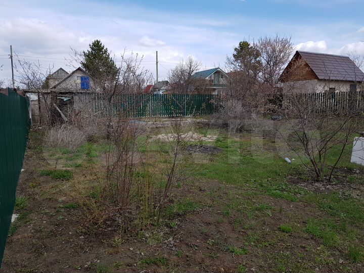 Дача 20 м² на участке 5 сот.