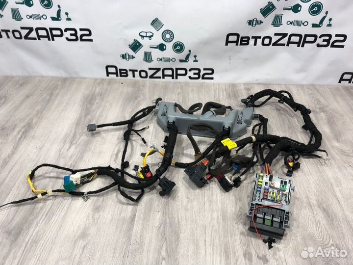 Блок предохранителей Chevrolet Cruze J300 F16D3