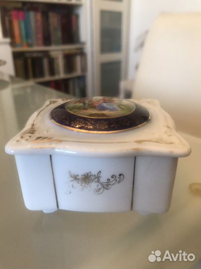 Шкатулка фарфоровая, Германия