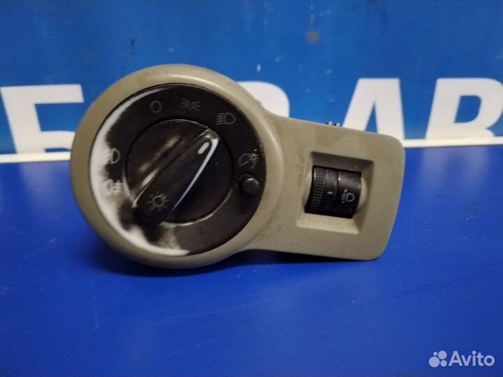 Блок переключателя фар Skoda Octavia A4