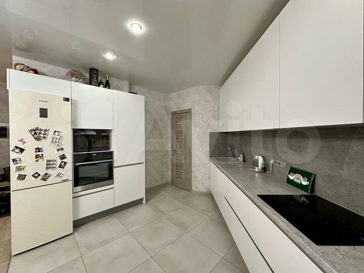 3-к. квартира, 80 м², 13/18 эт.