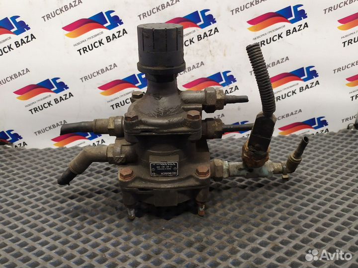 Кран управления тормозами прицепа