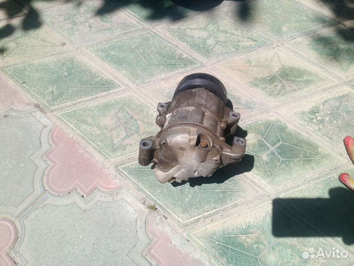 Компрессор кондиционера на Судзуки Гранд Витара