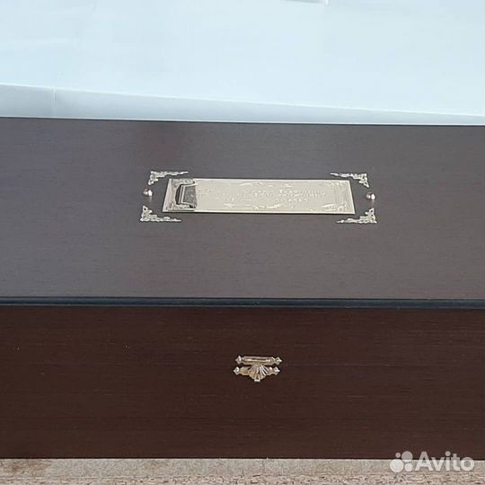 Лопата денежная