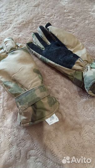 Перчатки