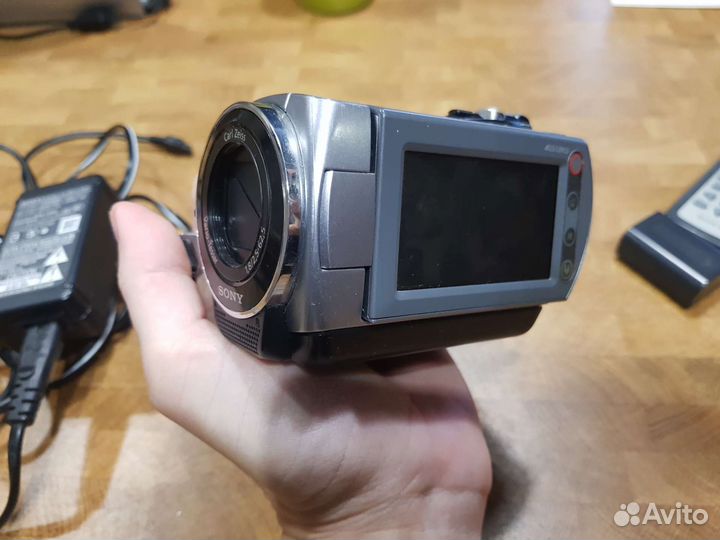 Видеокамера sony handycam dsr-sr62
