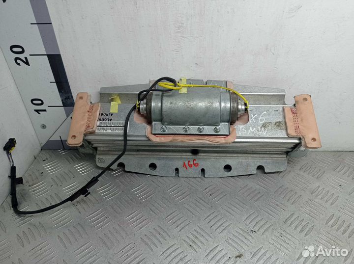 Подушка безопасности пассажирская (в торпедо) BMW