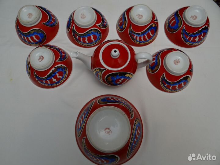 Чайный сервиз фарфоровый 