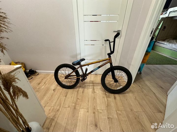 Велосипед BMX mongoose
