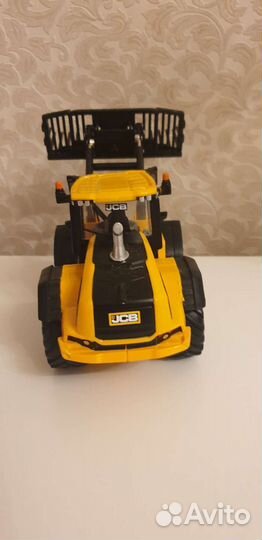 Экскаватор погрузчик jcb. Модель