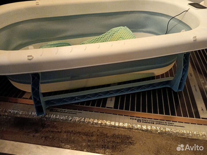 Ванночка для купания новорожденного