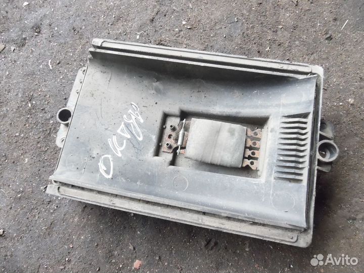 Резистор отопителя октавия тур