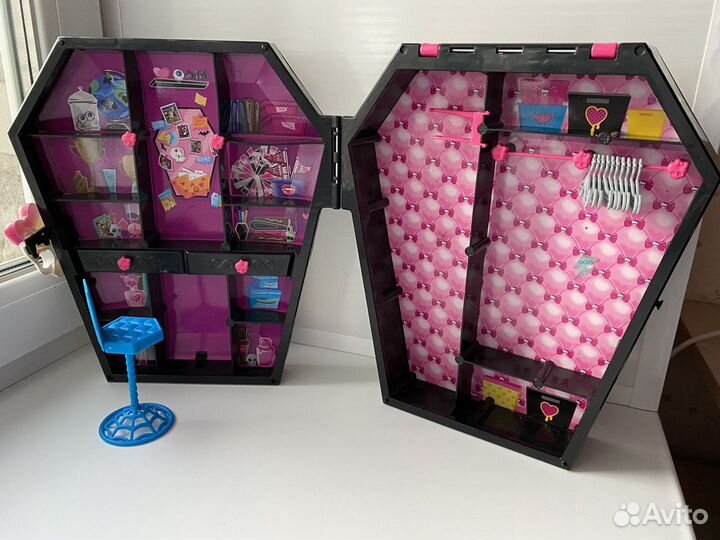 Кукольный дом и кукла Monster High (оригинал)