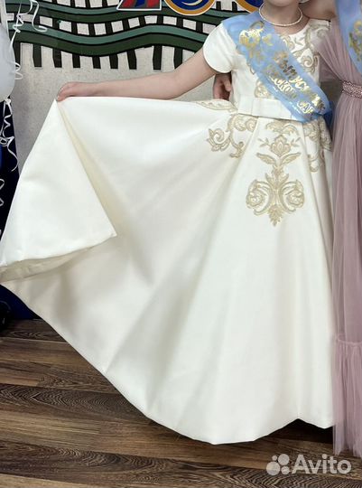 Вечернее платье