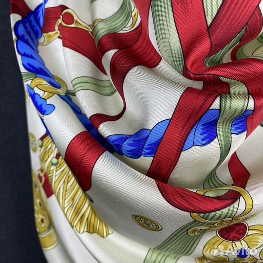 Огромный 100 нат.шелковый палантин