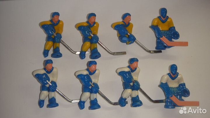 Фигурки хоккеистов