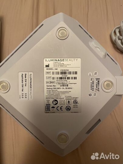 Фотоэпилятор Iluminage Me Touch 300K