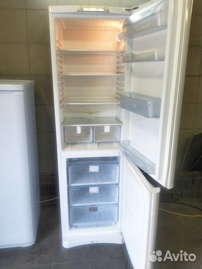 Холодильник indesit 2метра, 2 компрессора