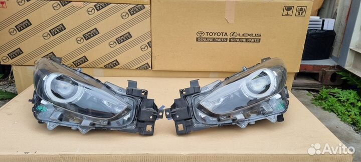 Фара передняя правая левая mazda 3 bm рест