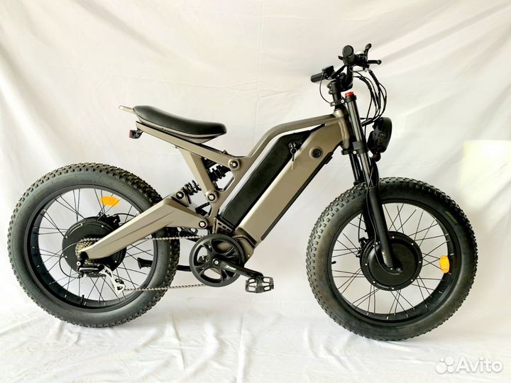 2WD/Li-ion—20Ач/Моторы—2 кВт/Запас—75км/До—80 км.ч