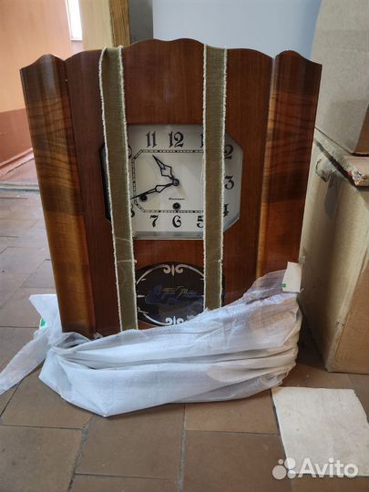 Часы настенные