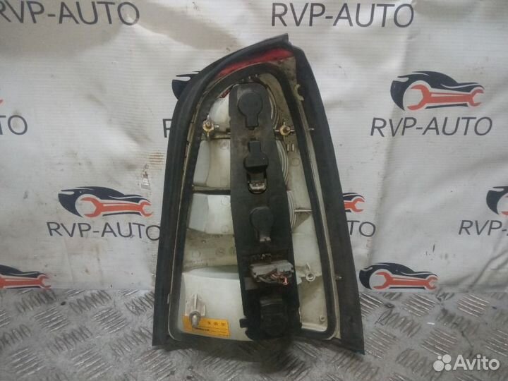 Фонарь задний левый Opel Vectra B универсал