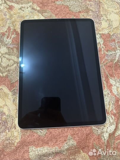 iPad pro 11 m2 256 с чехлом