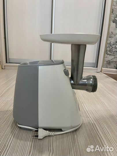 Мясорубка электрическая