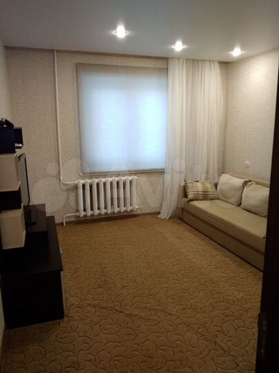2-к. квартира, 60 м², 1/9 эт.