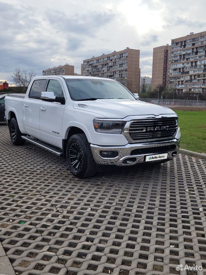 RAM 1500 5.7 AT, 2020, 4 300 км