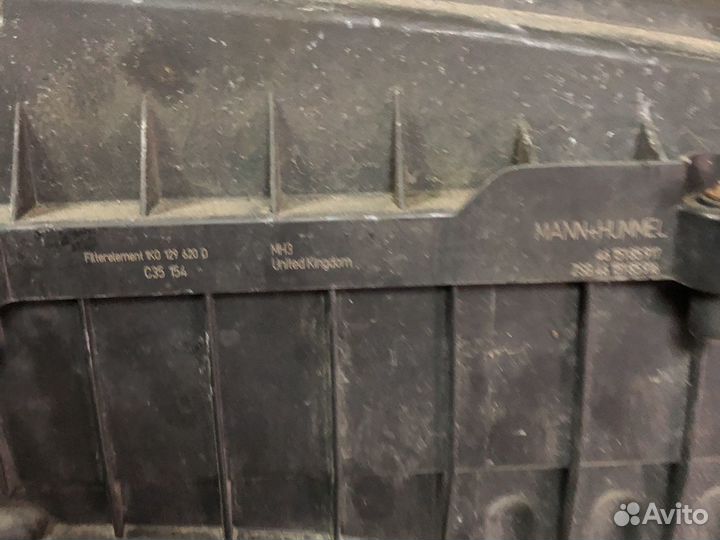 Корпус воздушного фильтра Volkswagen Audi