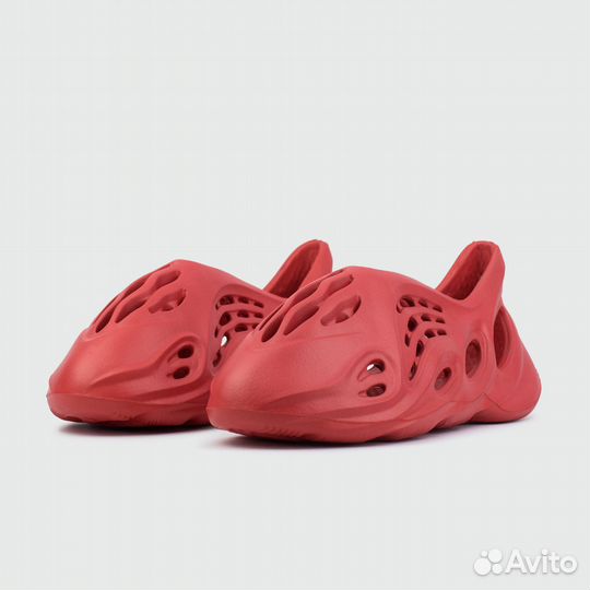 Yeezy Foam Wmns Red