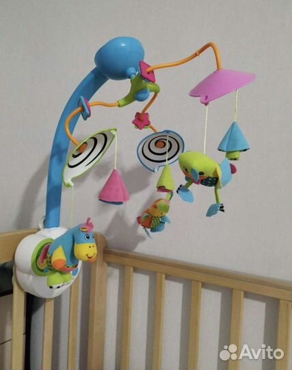 Мобиль на кроватку тини love