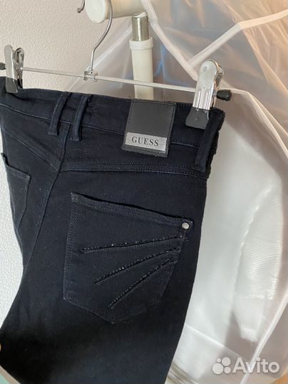 Джинсы скини guess