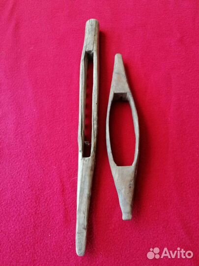 Старинный деревянный челнок