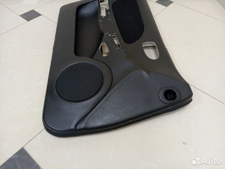 Обшивка двери передняя левая Hyundai Sonata EF