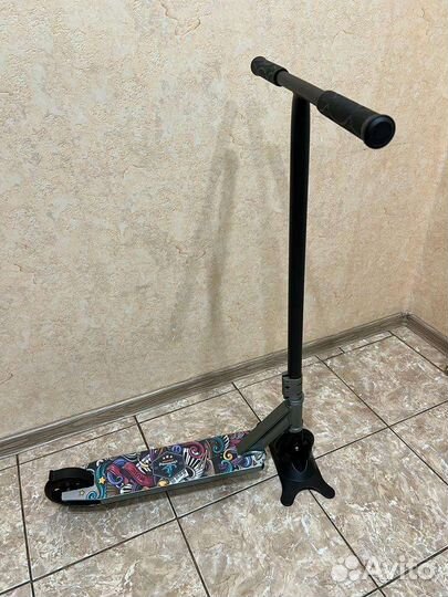 Трюковой самокат