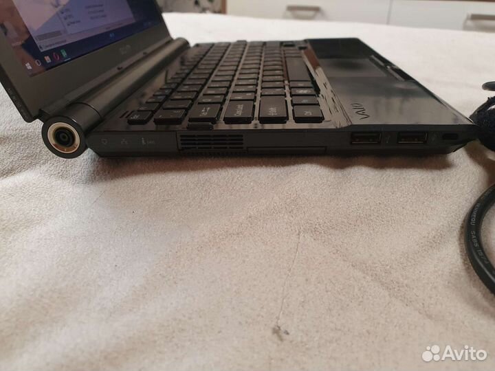 Классный нетбук Sony Vaio