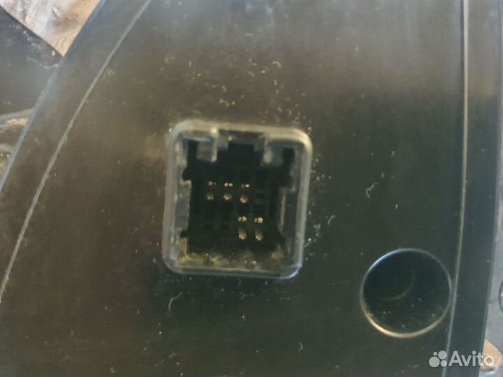 Зеркало рио 3 rio 3 правое оригинал б.у