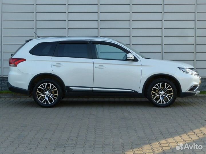 Mitsubishi Outlander 2.0 CVT, 2016, 120 446 км