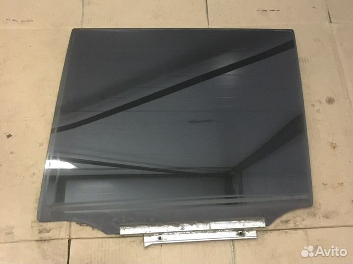 Стекло двери Toyota 4Runner (2643)