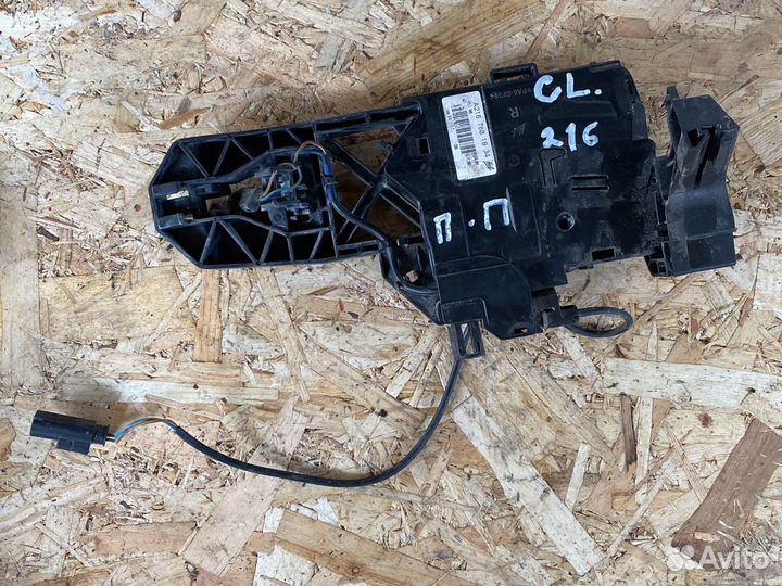 Крепление ручки Мерседес w216