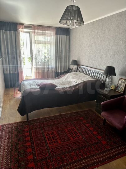 2-к. квартира, 69,8 м², 4/10 эт.