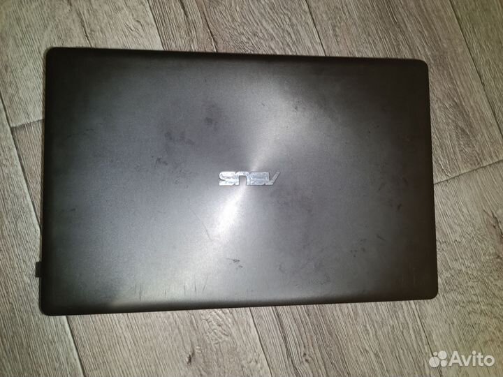 Ноутбук asus x552e