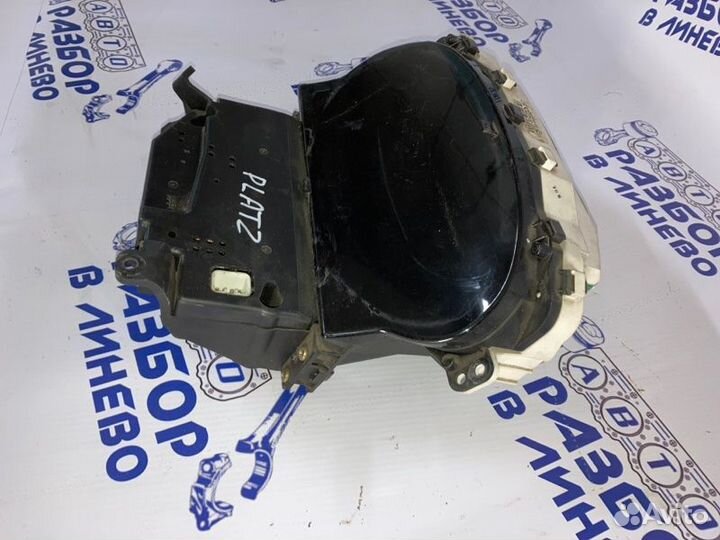 Панель приборов Toyota Platz NCP12 1nzfe 1999-2005