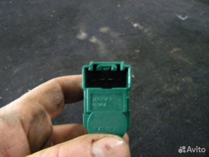 Датчик педали тормозов Jaguar XJ Long 351 2013