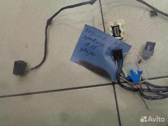 Проводка двери передней левой Cadillac CTS 2002-2